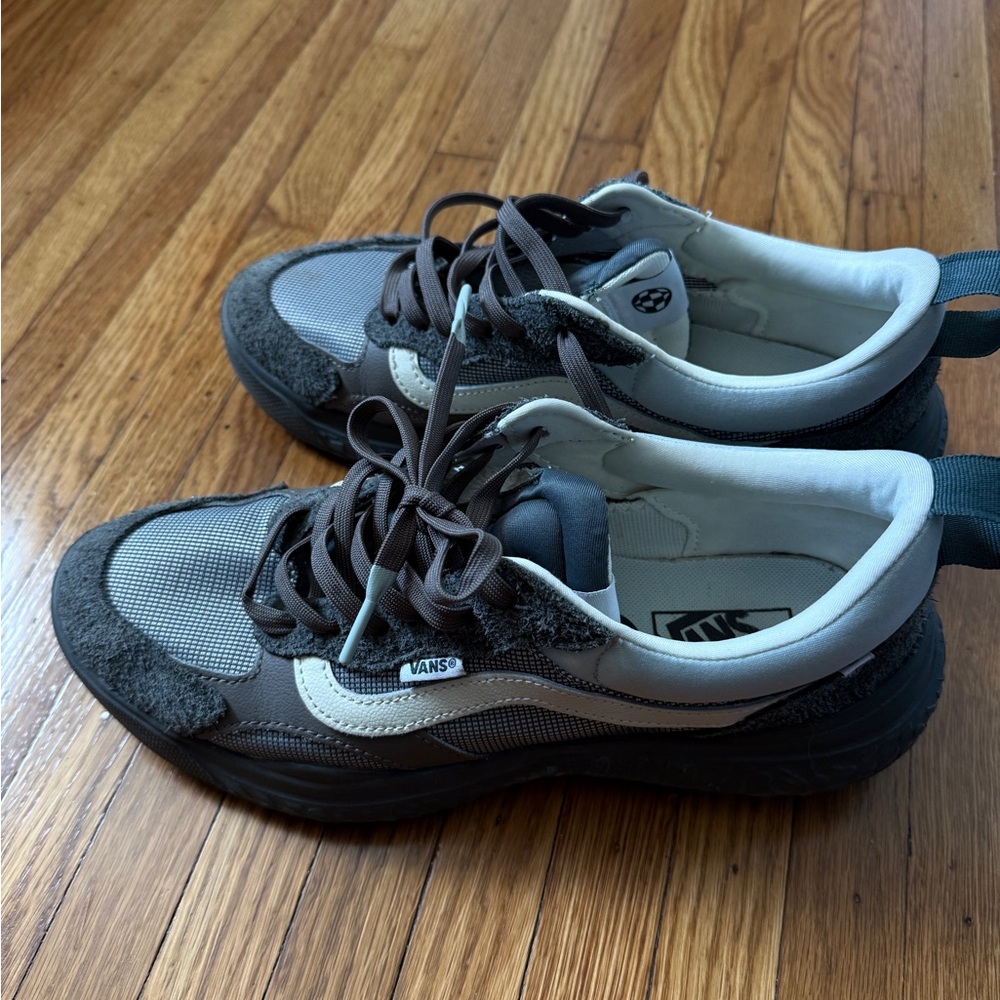 Vans Men's Black and Gray Sneakers